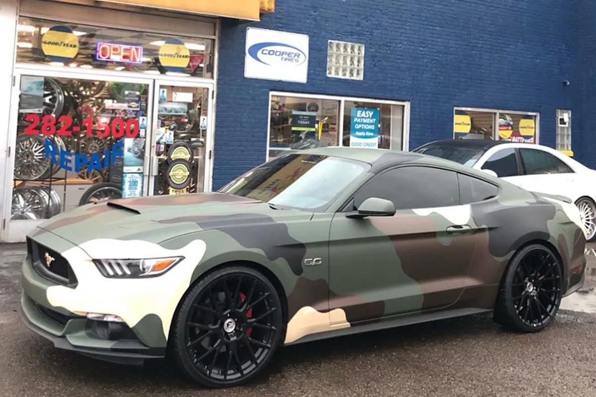 Ford Mustang on Forgiato Flow 001 wheels