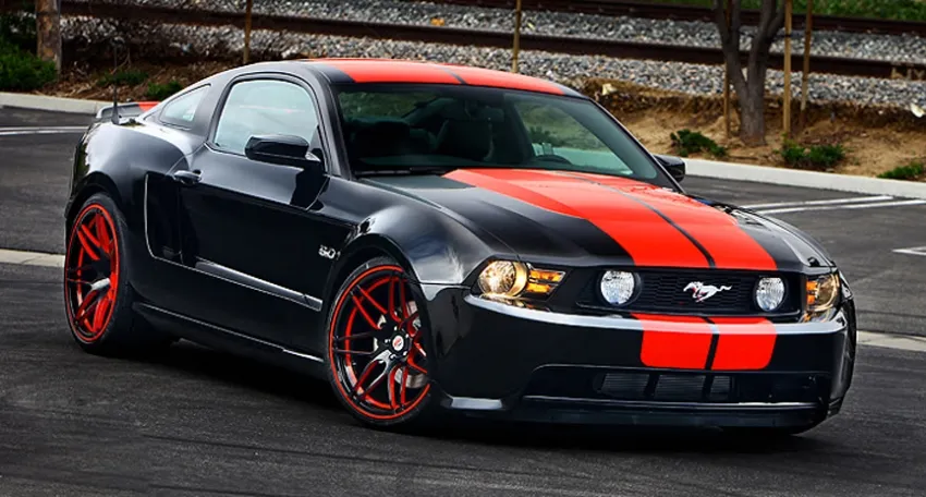 Ford Mustang on Forgiato Pinzette wheels