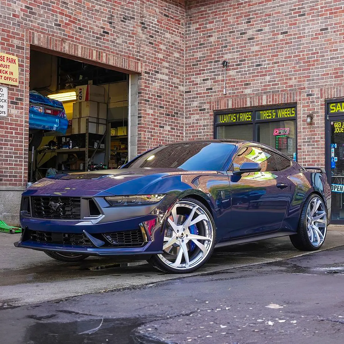 Ford Mustang on Forgiato S221-ECL wheels