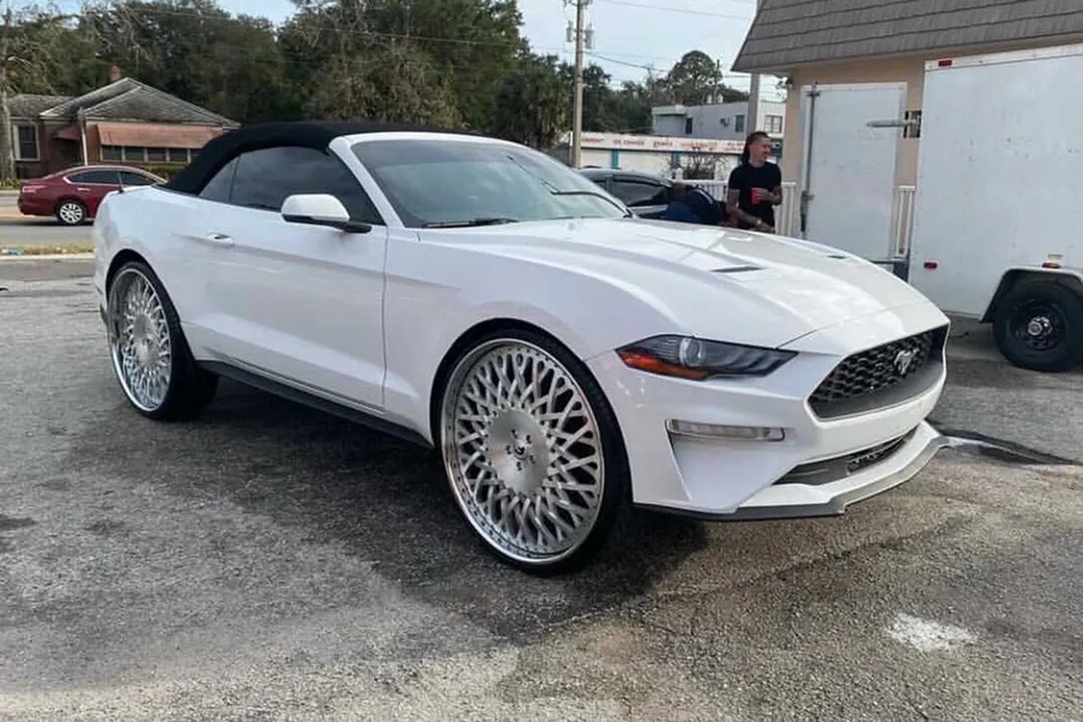 Ford Mustang on Forgiato Tessutto wheels