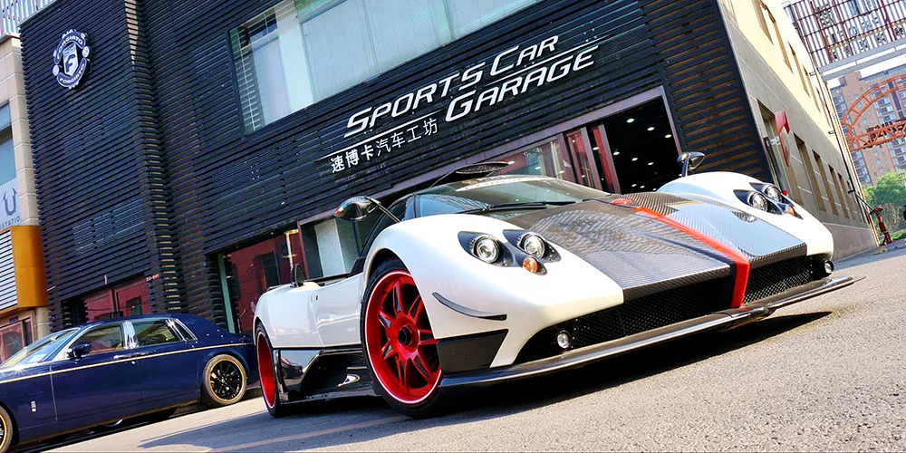 Pagani Pagani Zonda on Forgiato Esporre-ECL wheels