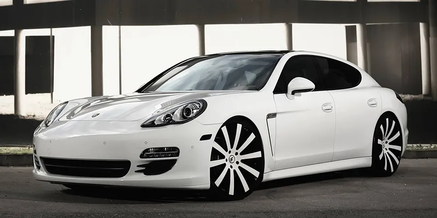 Porsche Panamera on Forgiato Concavo-M wheels