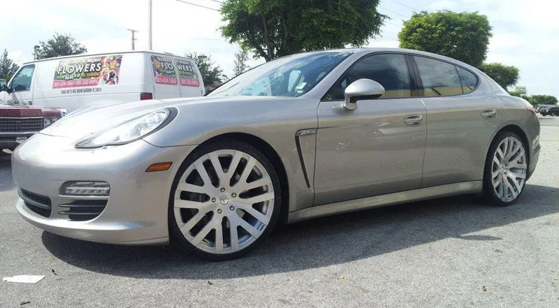 Porsche Panamera on Forgiato Dito wheels