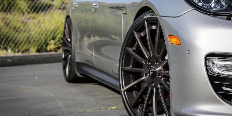 Porsche Panamera on Forgiato F2.15 wheels