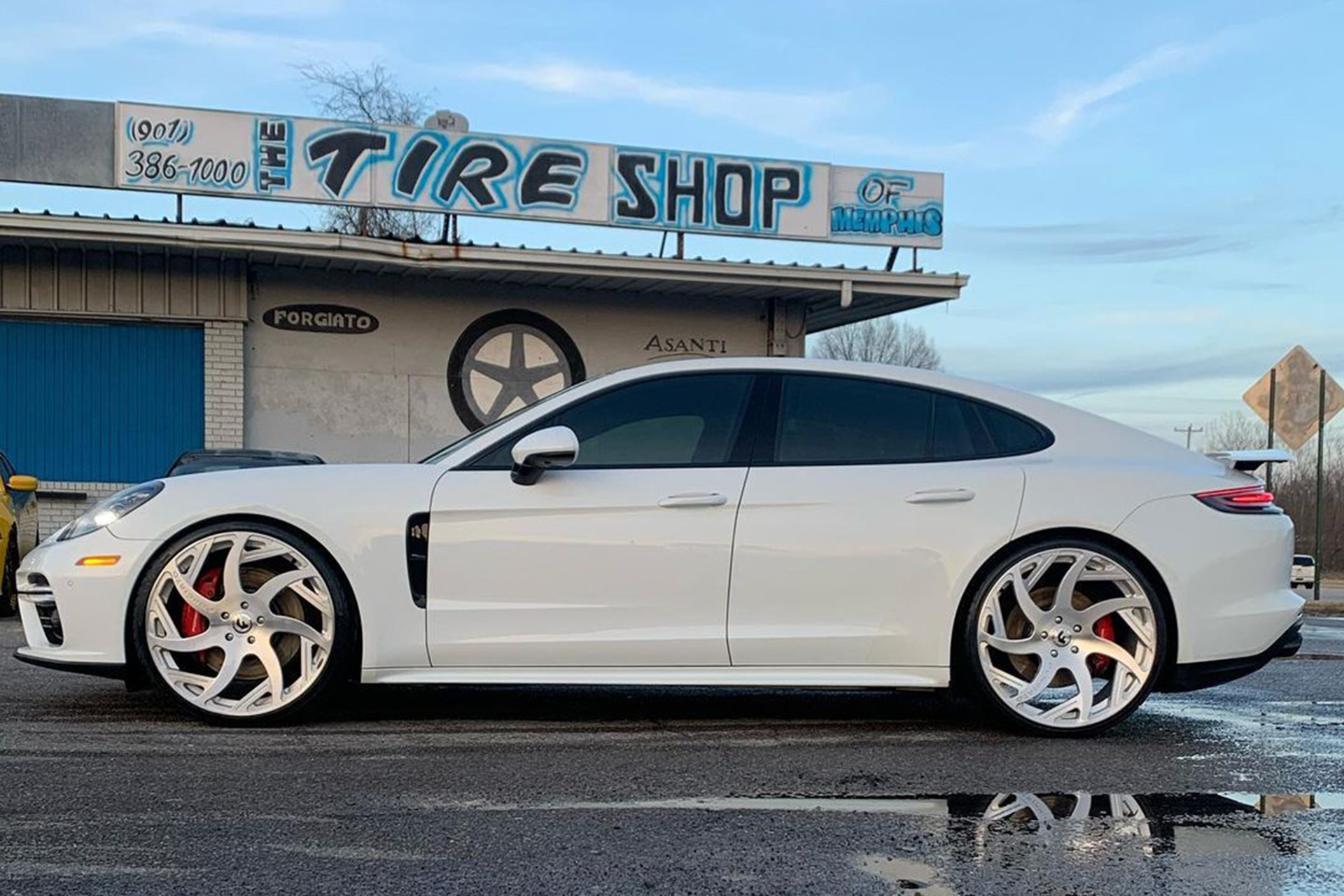 Panamera on Girare-ECL