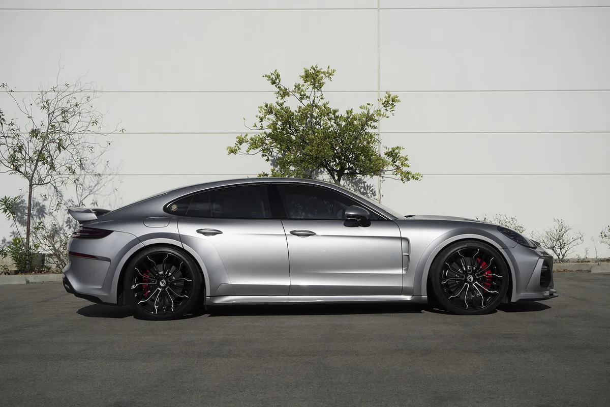 Porsche Panamera on Forgiato Montare-ECL wheels