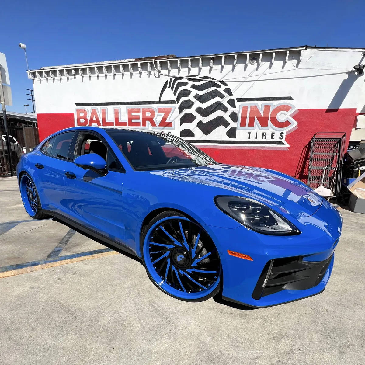 Porsche Panamera on Forgiato Ventoso wheels