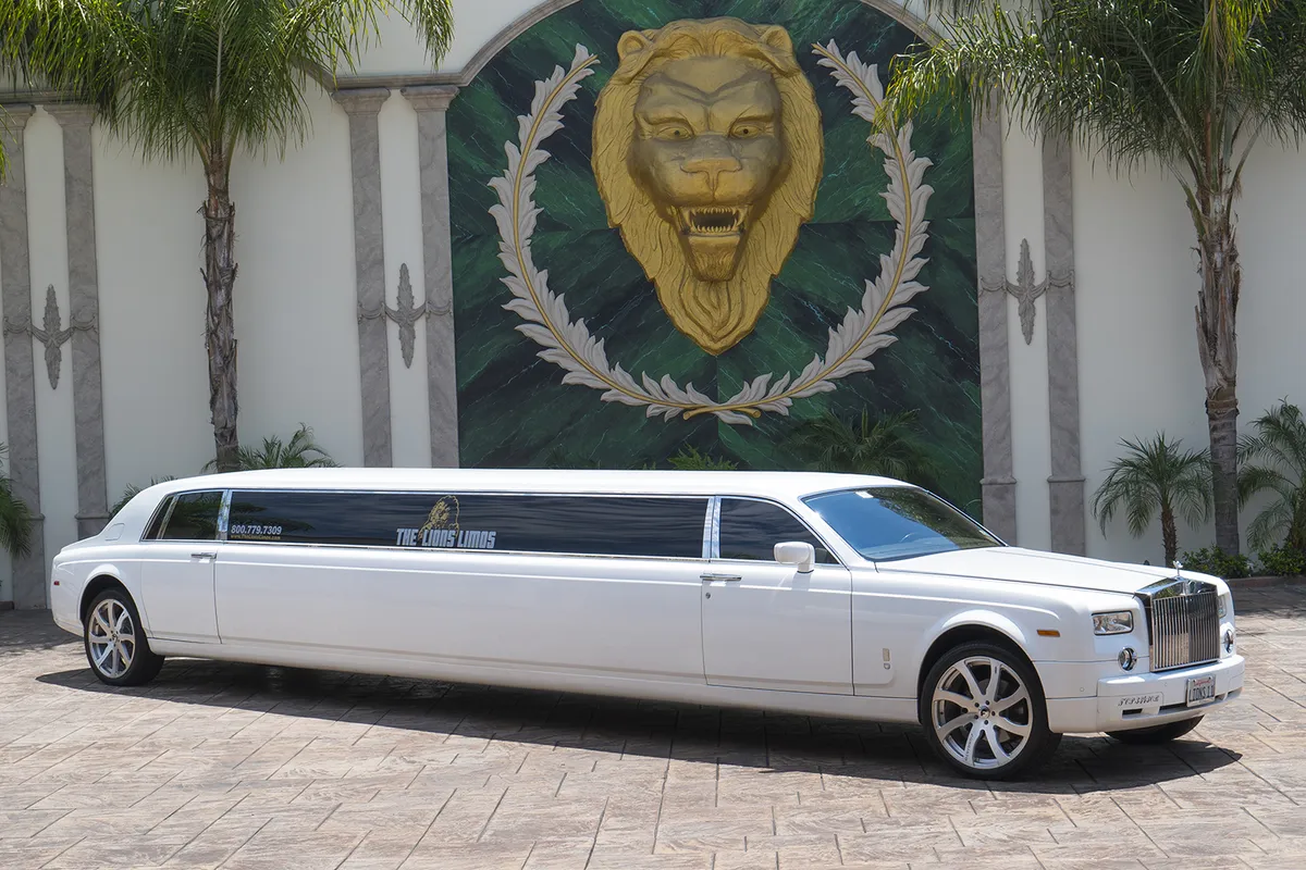 Rolls-Royce Phantom on Forgiato Quattresimo-M wheels