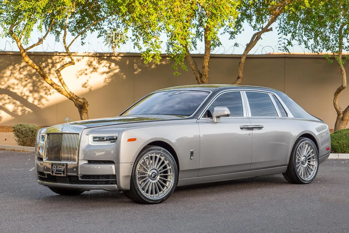 Rolls-Royce Phantom on Forgiato Tec 3.1 R wheels