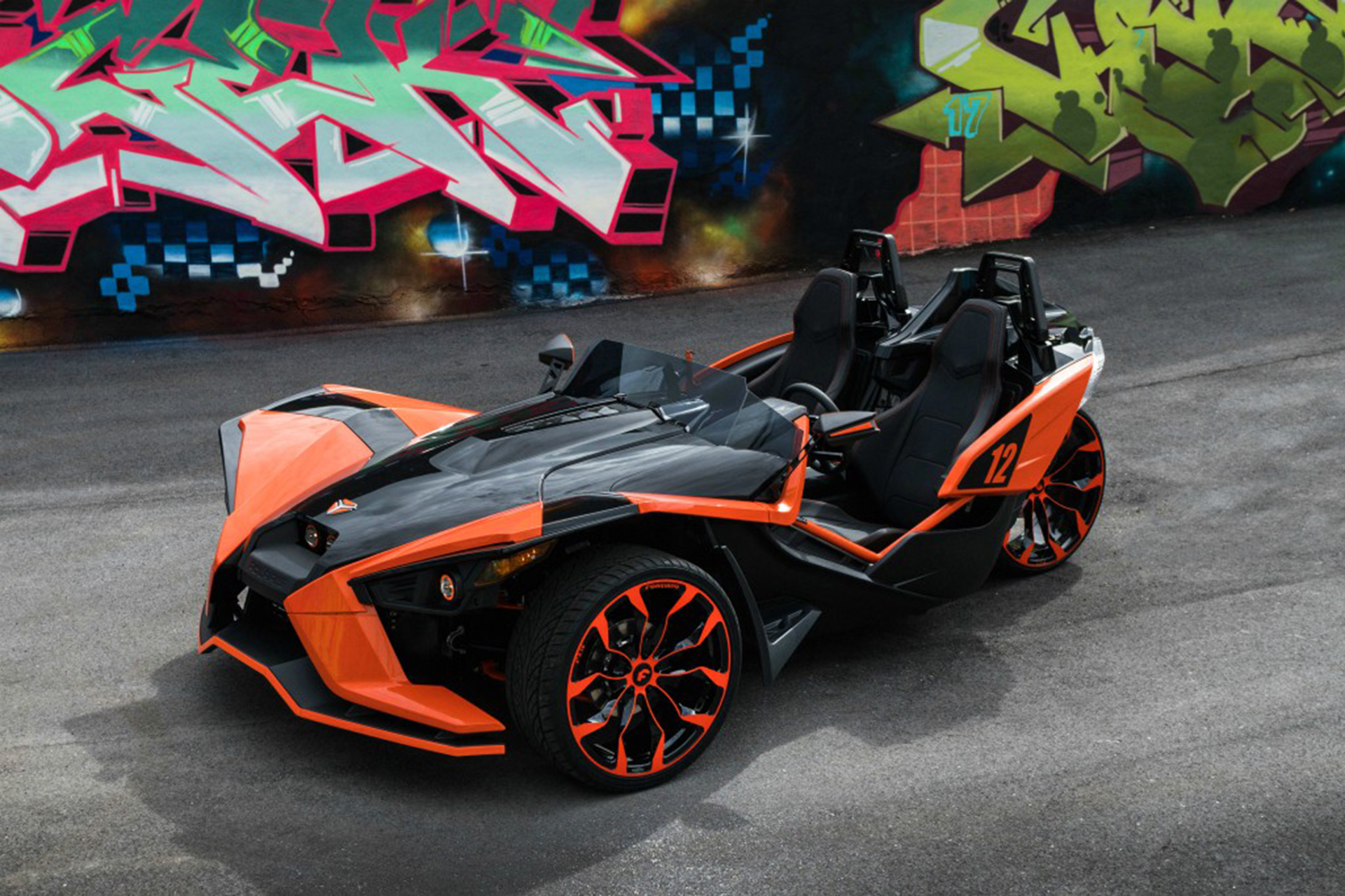 Polaris Polaris on Forgiato F2.16-M wheels