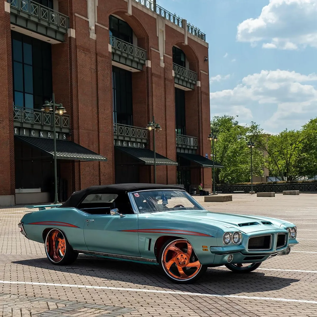 Pontiac Pontiac GTO on Forgiato Sr01 wheels