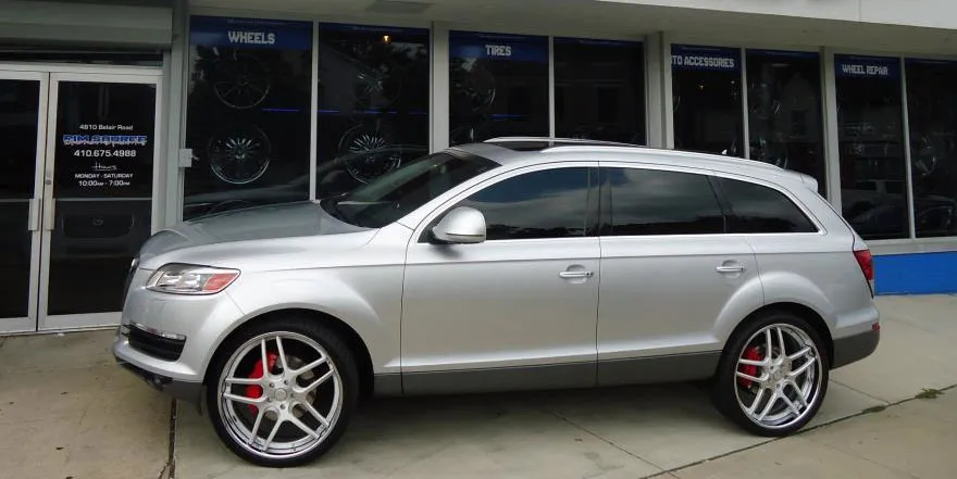 Audi Q7 on Forgiato Dieci C wheels
