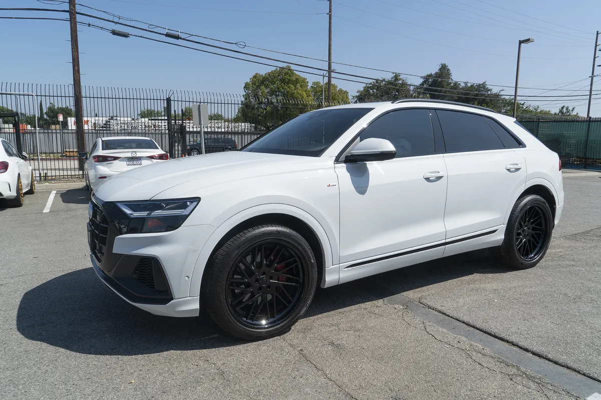 Audi Q7 on Forgiato Tec 3.6 wheels
