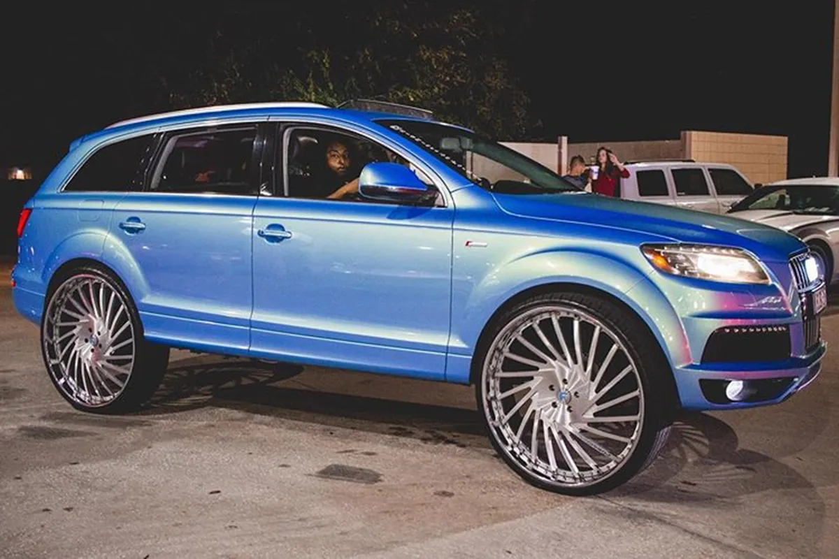Audi Q7 on Forgiato Ventoso wheels
