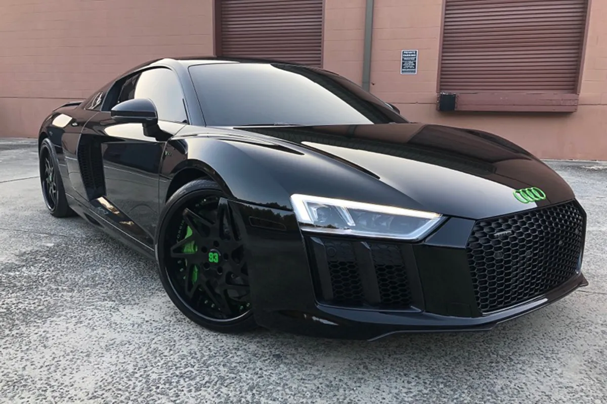 Audi R8 on Forgiato Finestro wheels