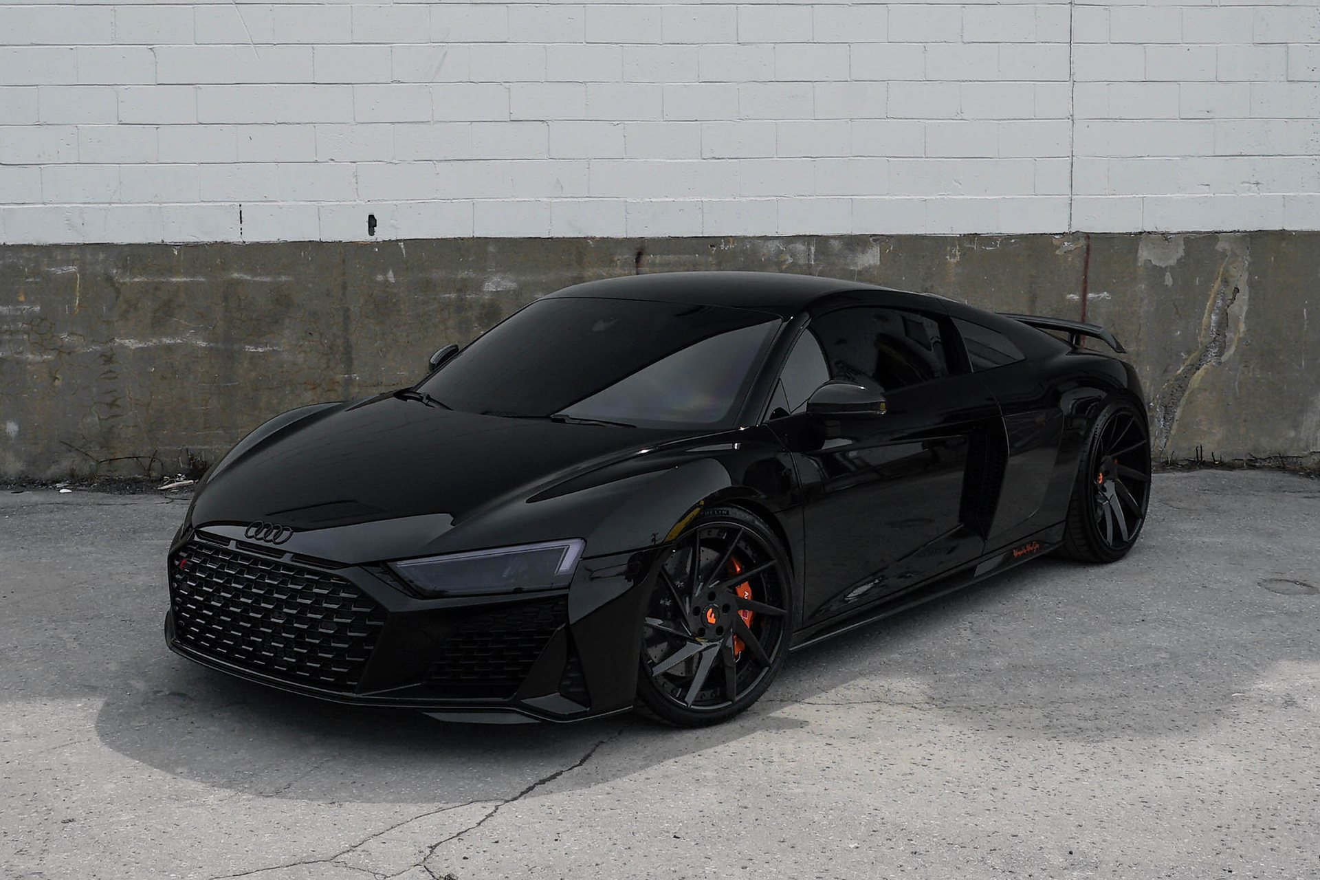 R8 on Troppo-ECL