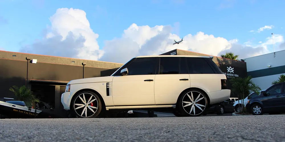 Land Rover Range Rover on Forgiato Aguzzo-M wheels
