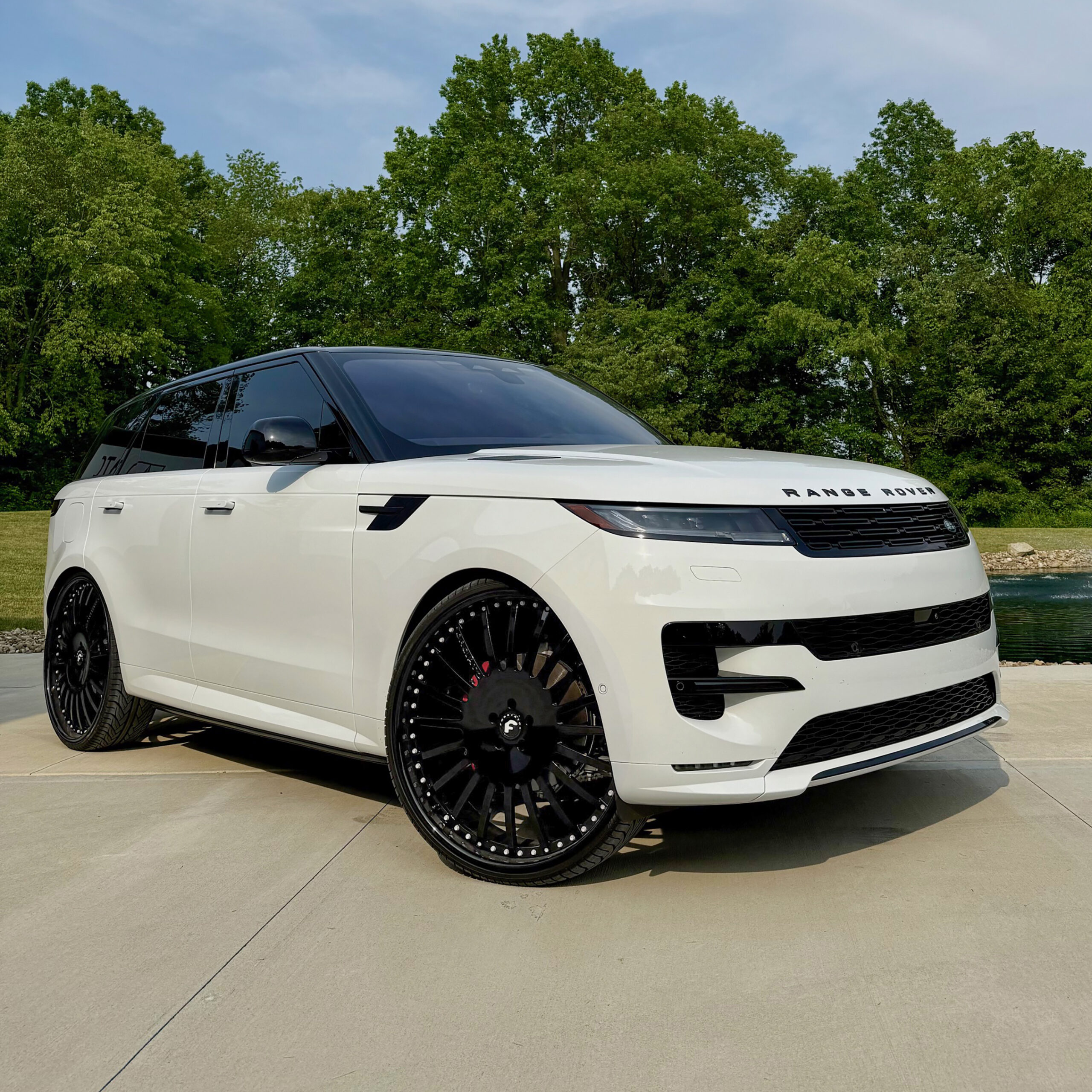 Range Rover on Andata