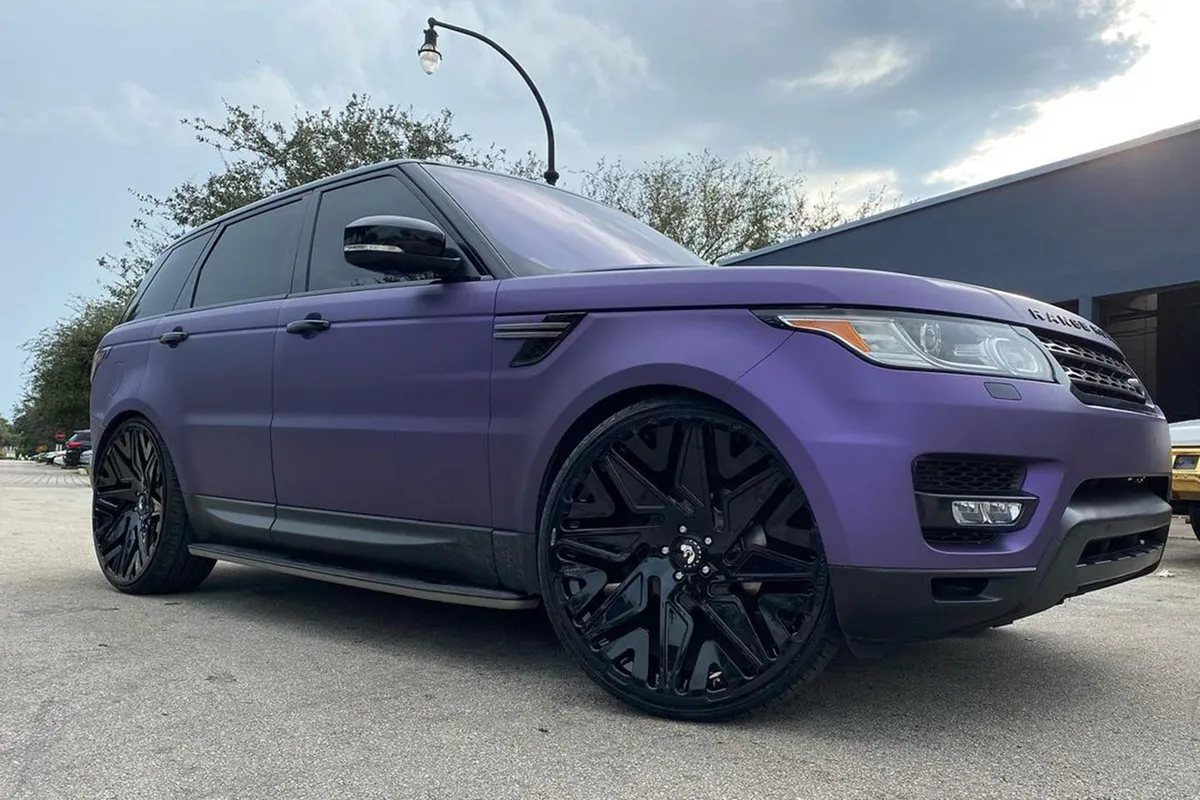Land Rover Range Rover on Forgiato Attivo-T wheels