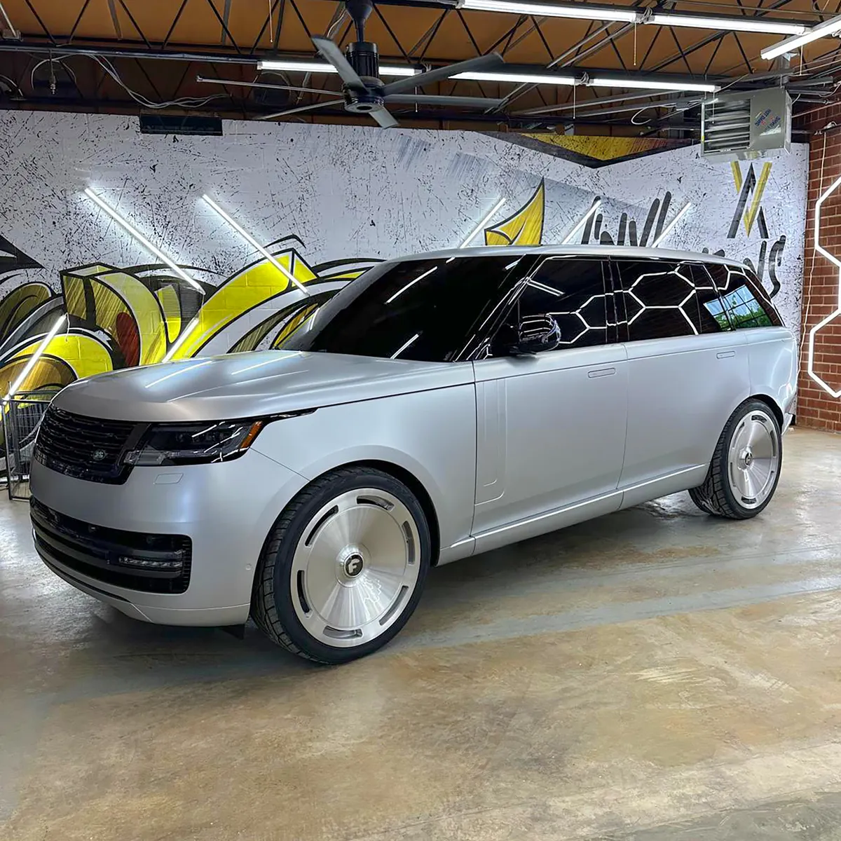 Land Rover Range Rover on Forgiato Blank-RA-M wheels