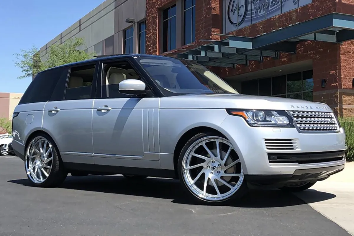 Land Rover Range Rover on Forgiato Direzione wheels