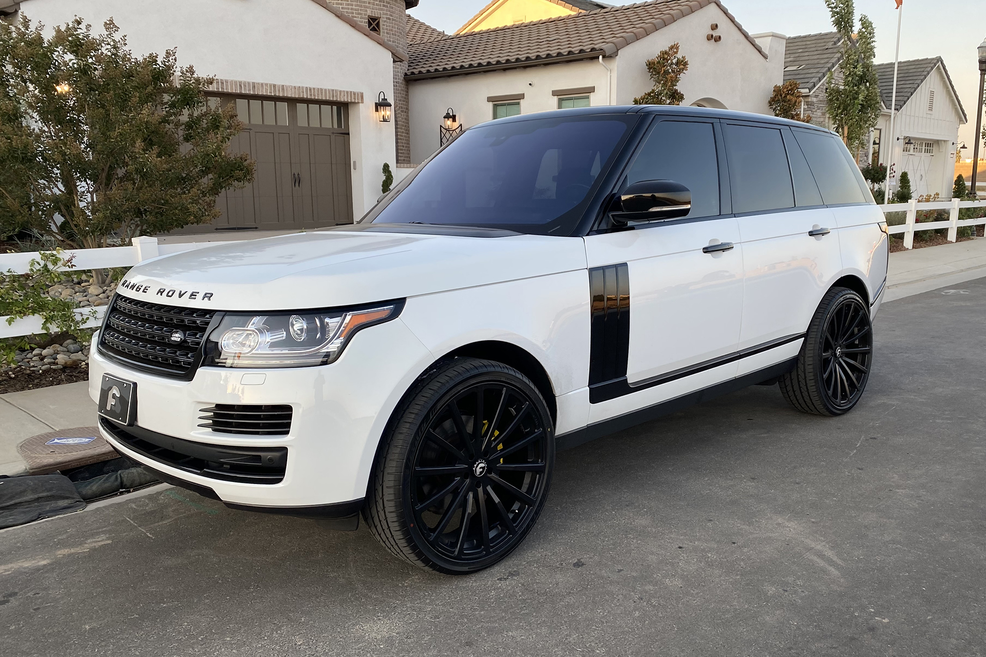Range Rover on F2.15