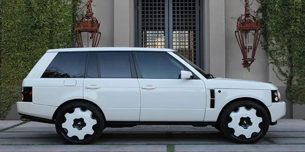 Land Rover Range Rover on Forgiato Fiore wheels