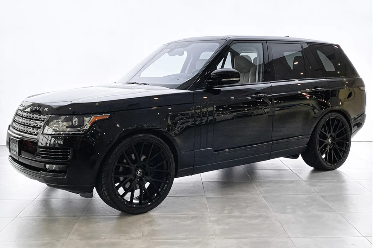 Land Rover Range Rover on Forgiato Flow 001 wheels