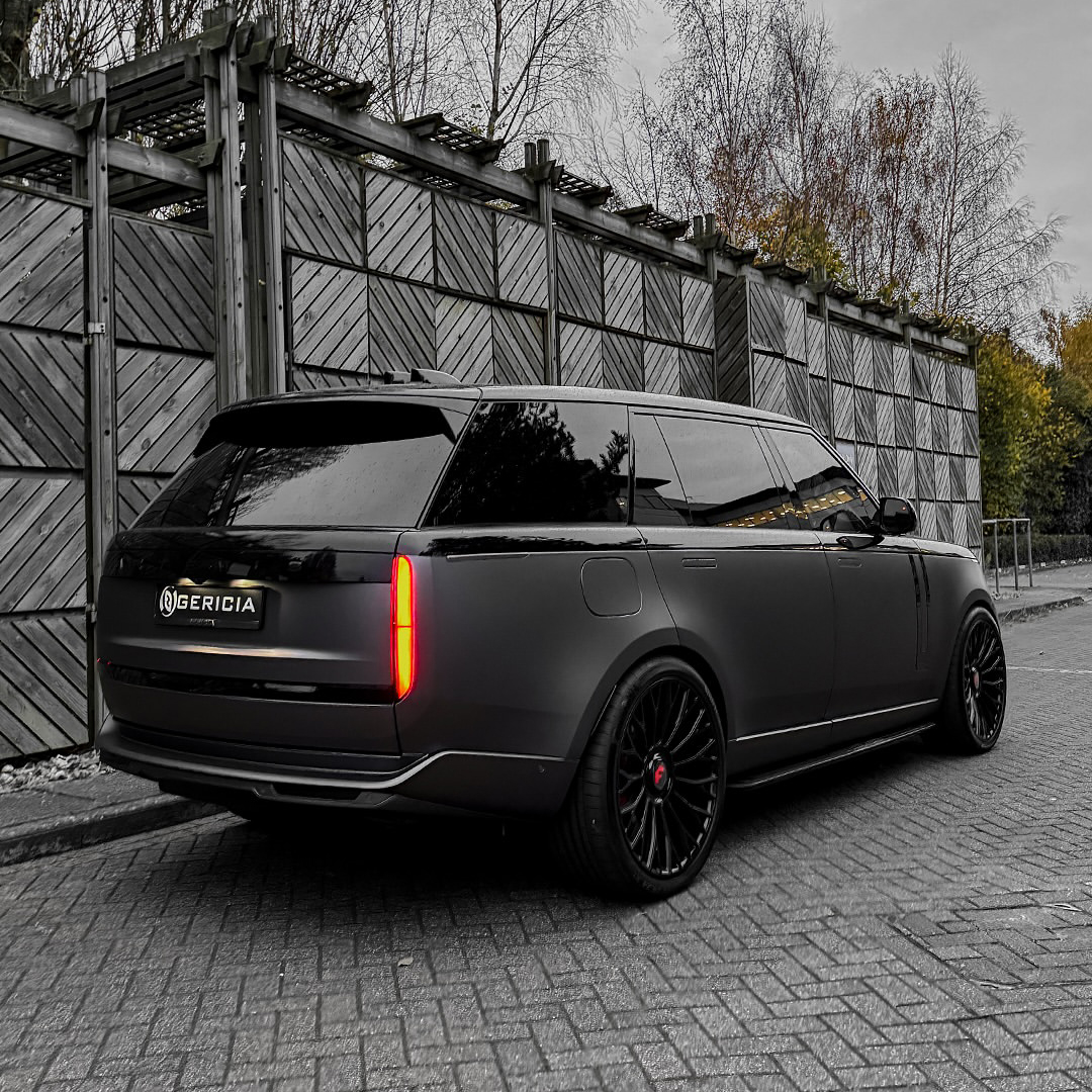 Range Rover on NB6-M