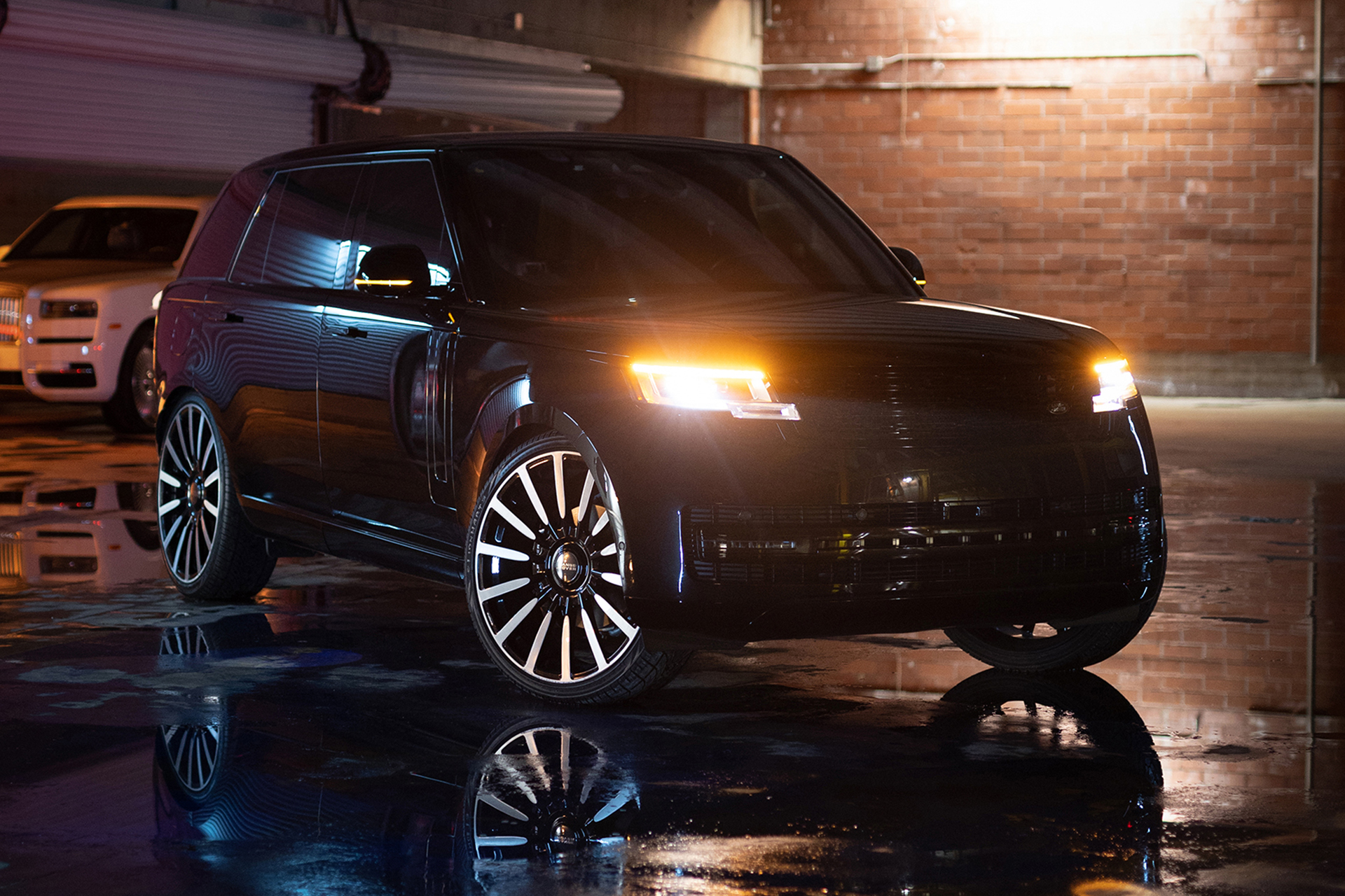 Range Rover on Piatto M