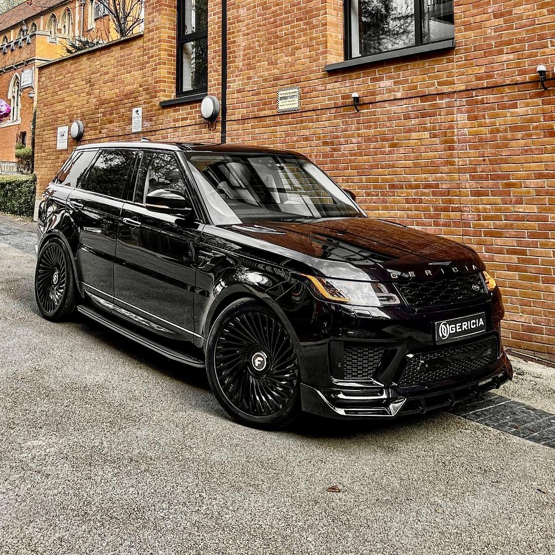 Range Rover on Twisted Trimestre-M