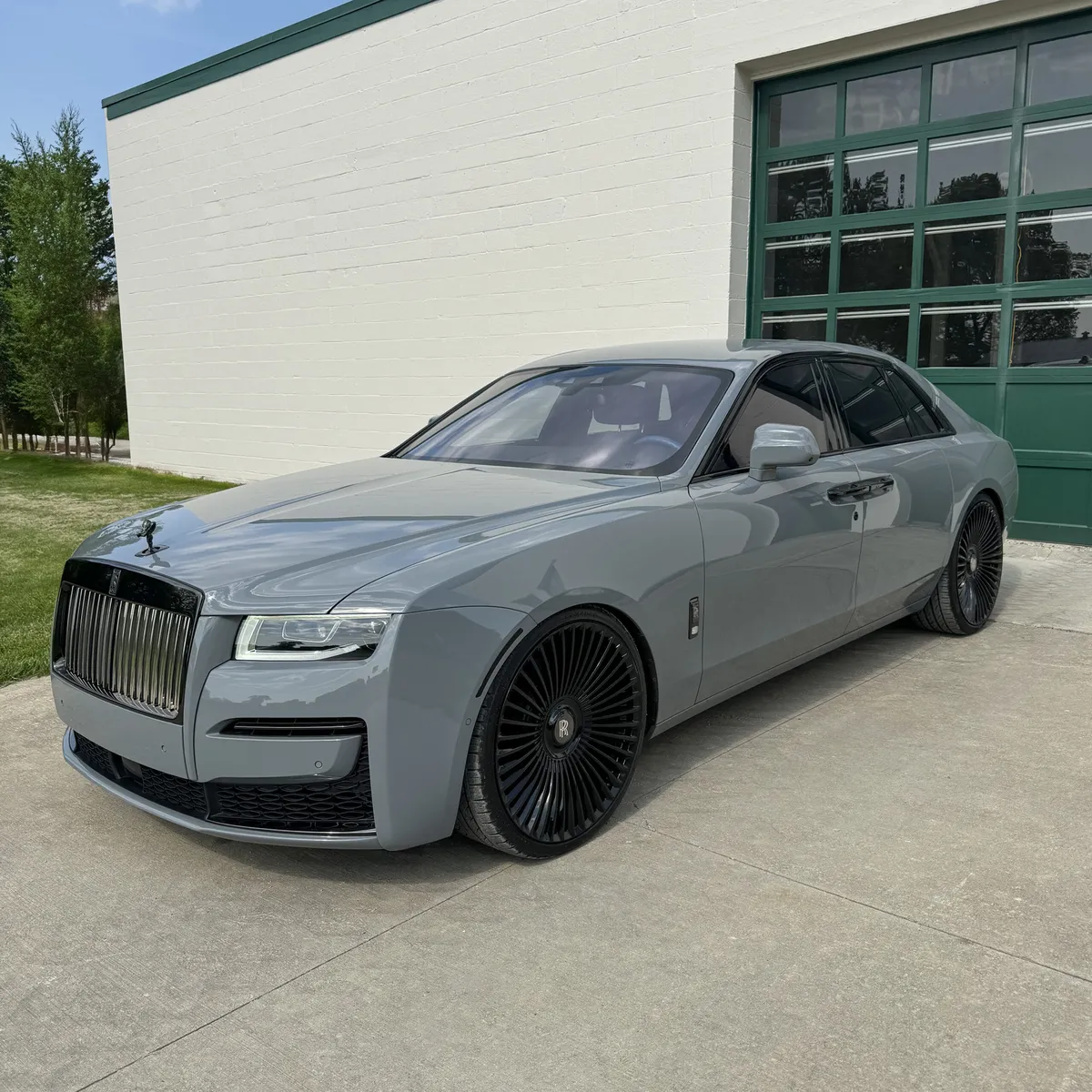 Rolls-Royce Rolls Royce Ghost on Forgiato Trimestre-M wheels