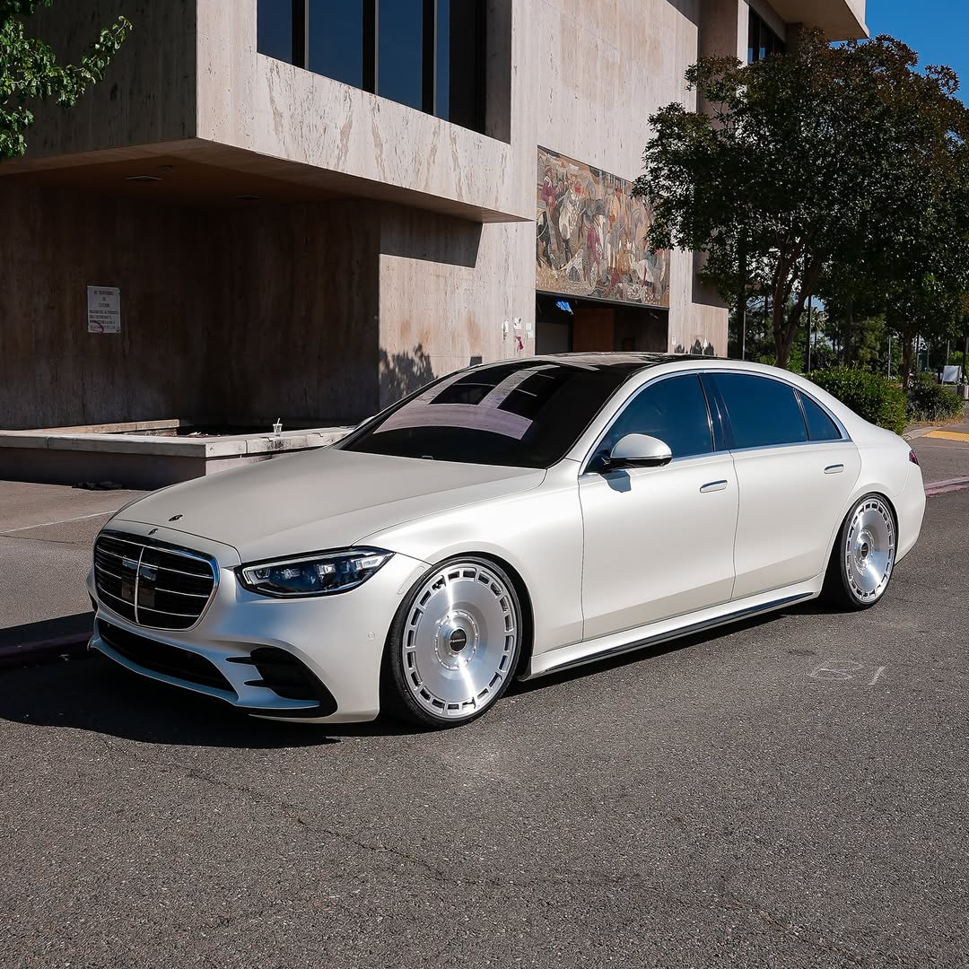 S Class on Carboni-M