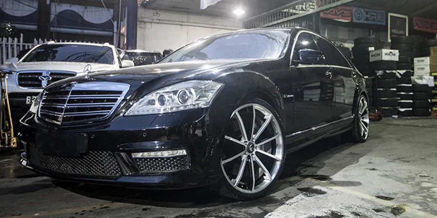Mercedes-Benz Sclass on Forgiato F2 wheels