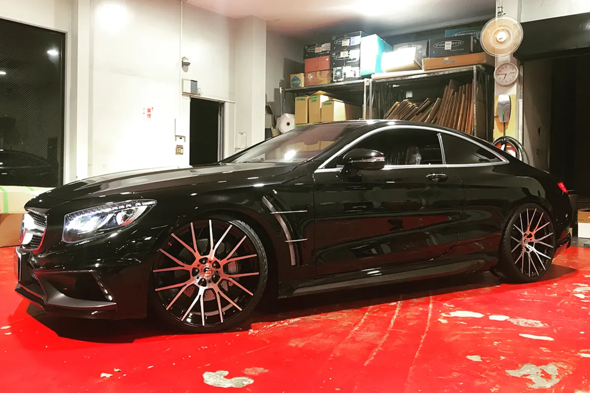 Mercedes-Benz Sclass on Forgiato Flow 001 wheels
