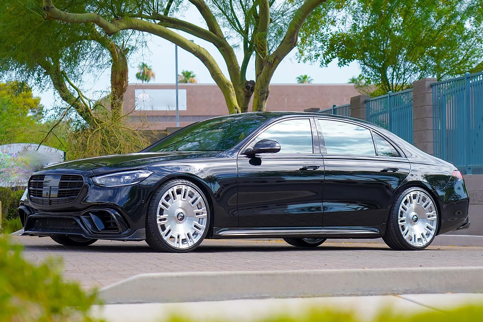 Sclass on Licenziato-M