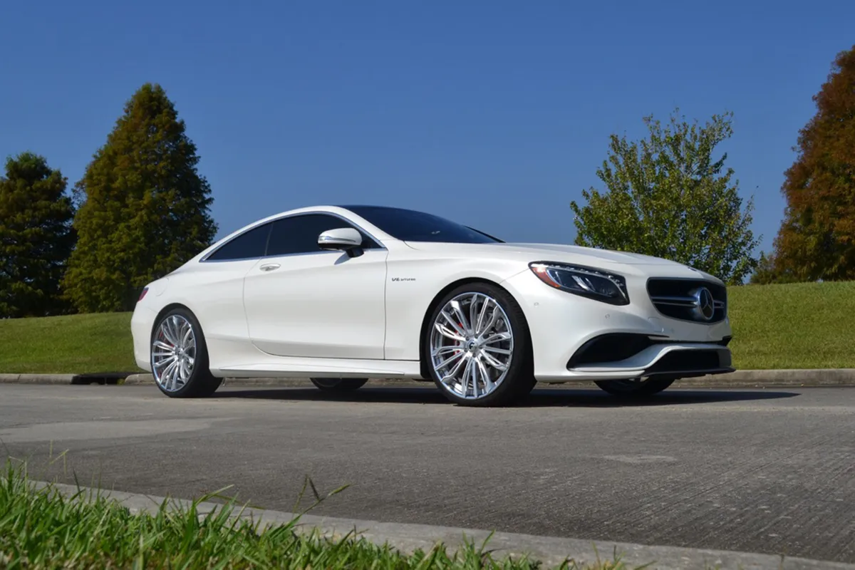 Mercedes-Benz Sclass on Forgiato Montare-ECL wheels