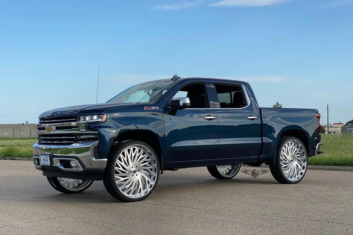 Chevrolet Silverado on Forgiato Biaforca wheels