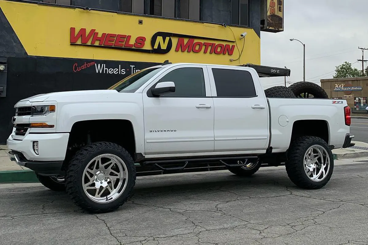 Chevrolet Silverado on Forgiato Finestro-T wheels