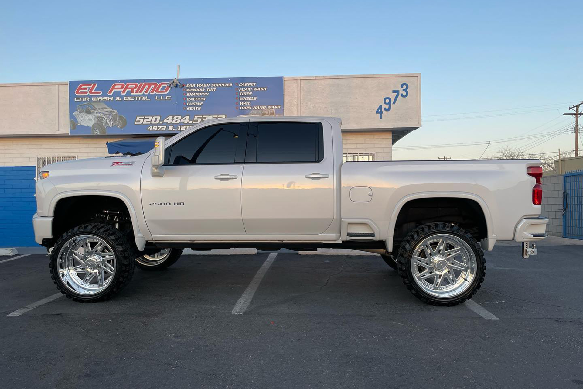 Silverado on Lazzate-T