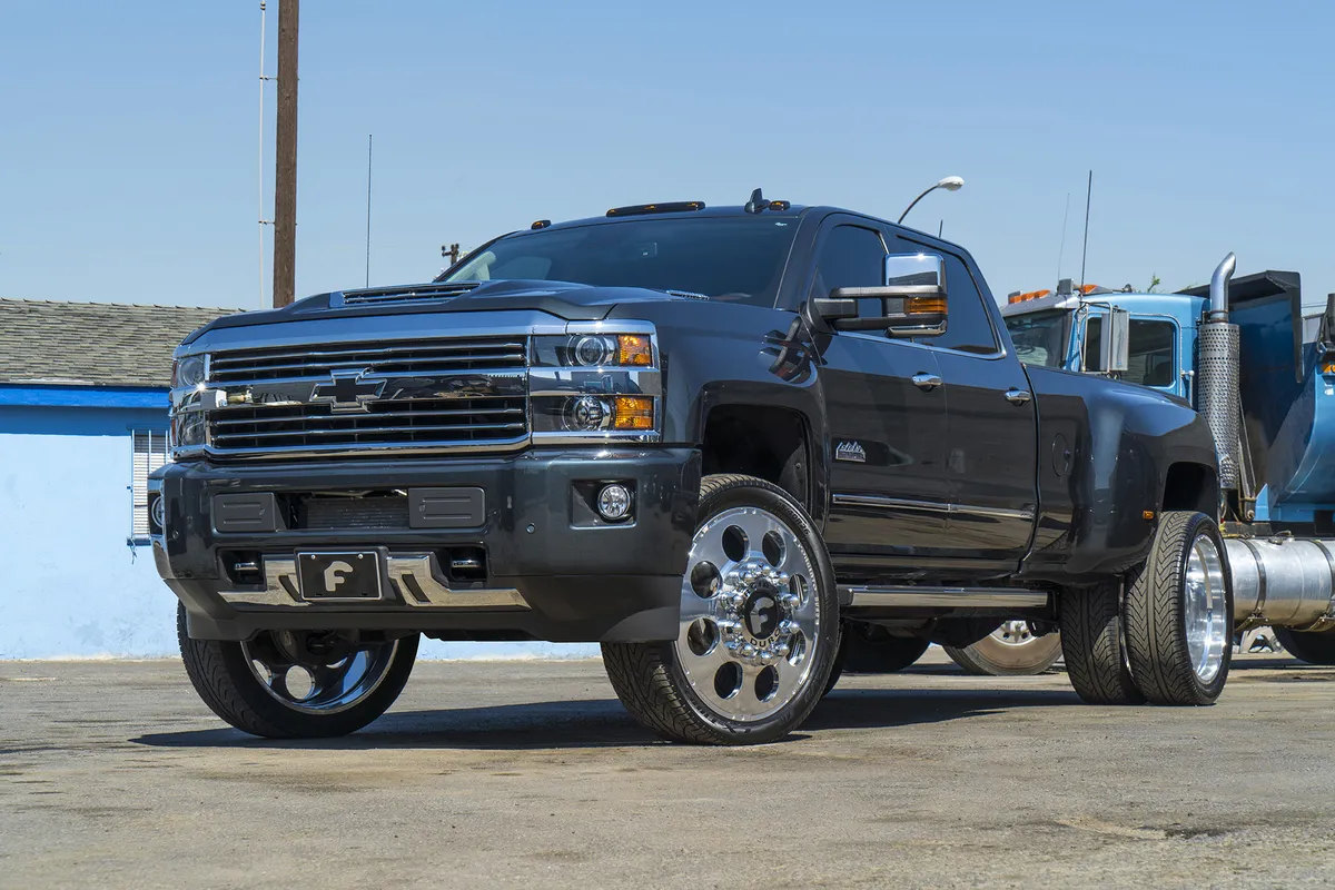 Chevrolet Silverado on Forgiato Rivoto-Duro wheels