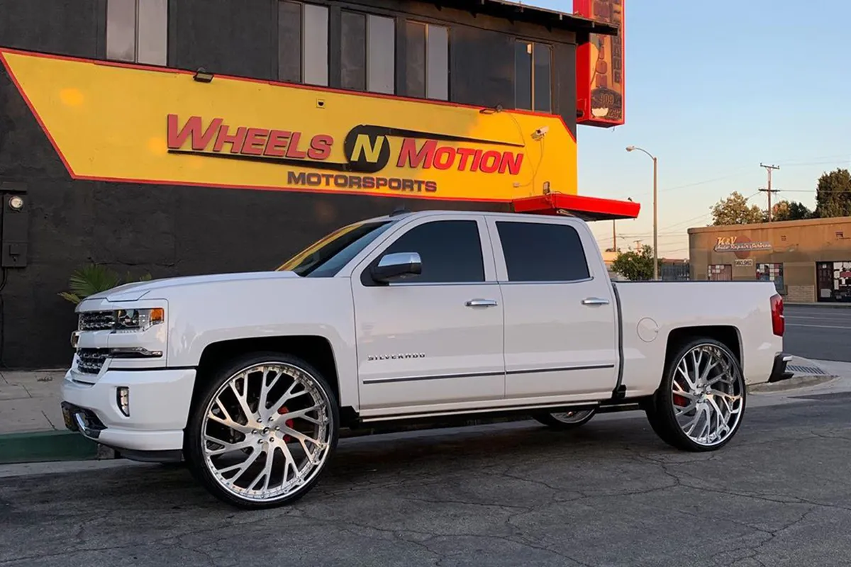 Chevrolet Silverado on Forgiato Sincro wheels