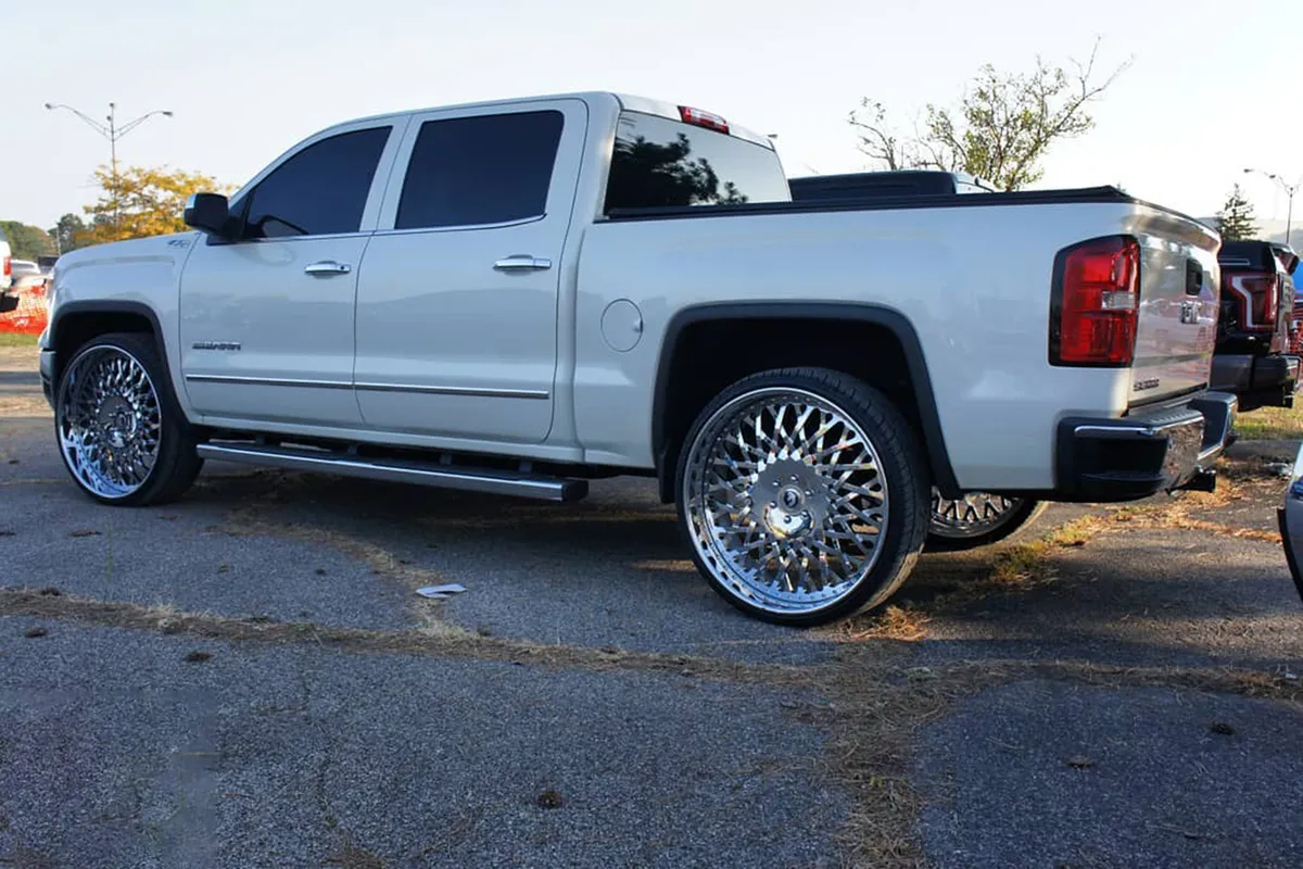 Chevrolet Silverado on Forgiato Tessutto wheels