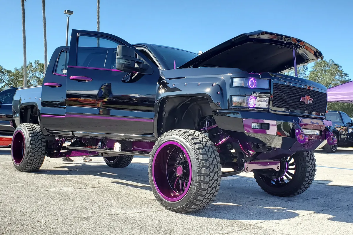 Chevrolet Silverado on Forgiato Turbinata-T wheels