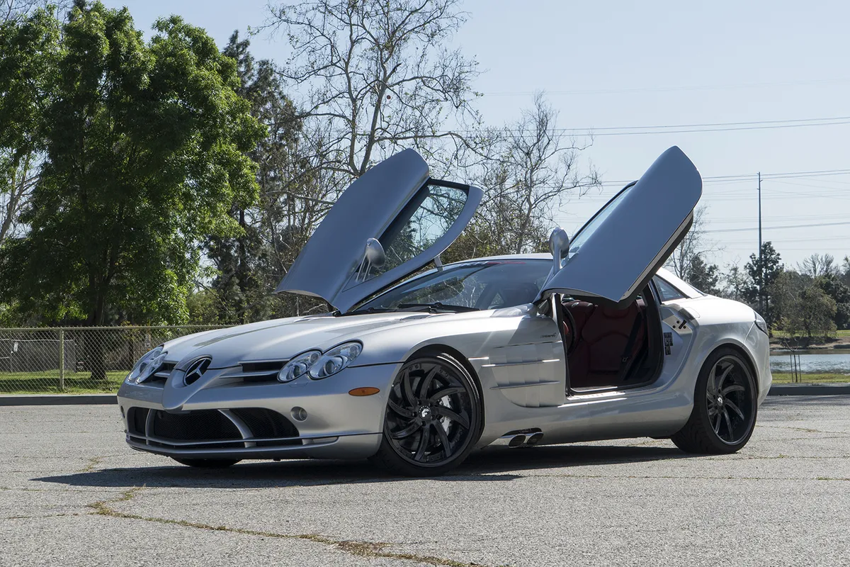 Mercedes-Benz SL on Forgiato Azioni wheels