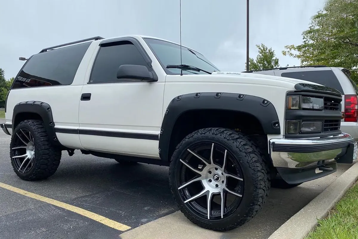 Chevrolet Tahoe on Forgiato Flow-Terra wheels