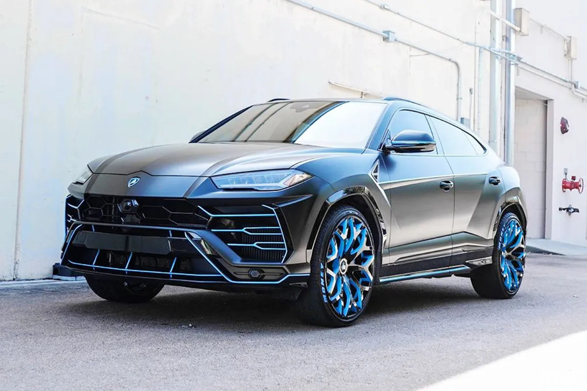 Lamborghini Urus on Forgiato Drea-ECL wheels
