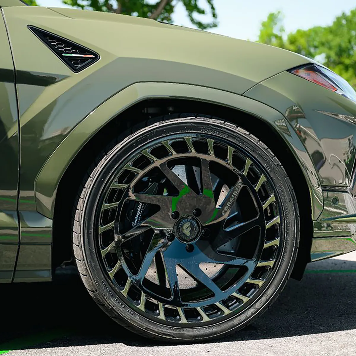 Lamborghini Urus on Forgiato Maserio-M wheels