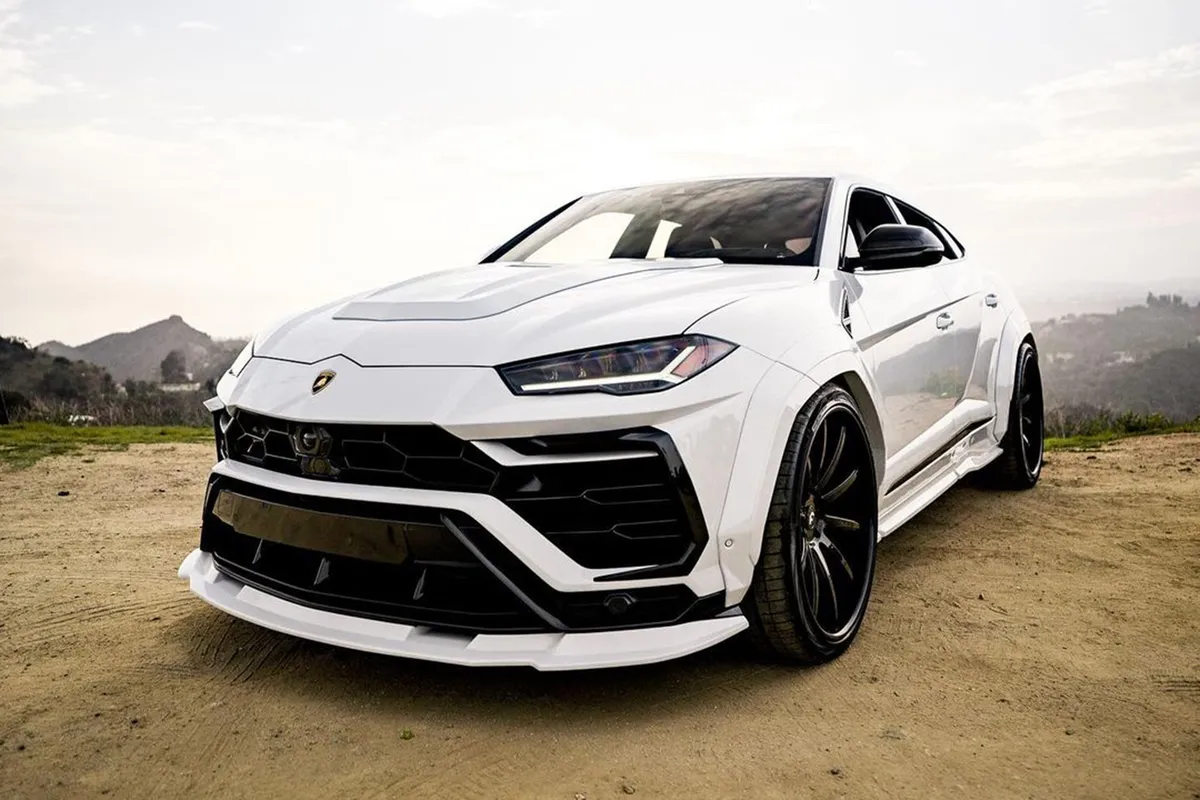 Lamborghini Urus on Forgiato S206 wheels