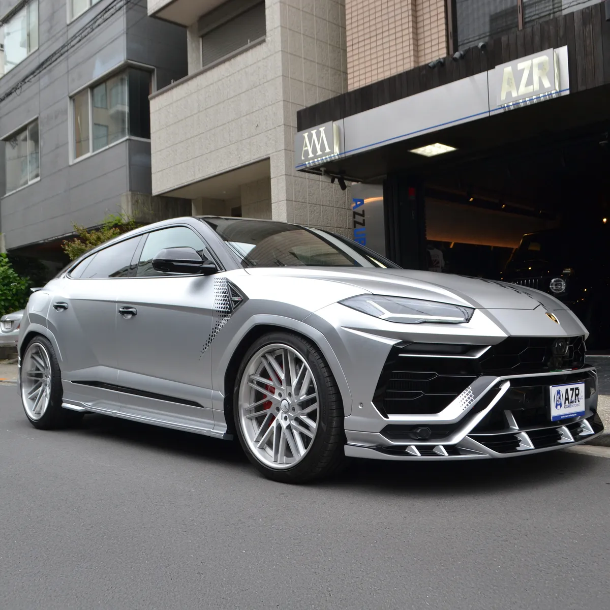 Lamborghini Urus on Forgiato Tec 3 6 wheels